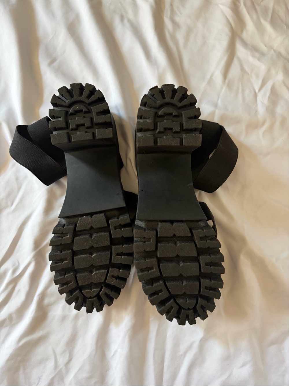Madden Girl Black Chunky Platform Strappy Sandal Size 9 - Picture 5 of 10
